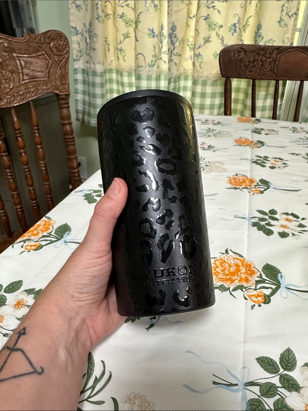 Yukon Outfitters Black Leopard Print 4-in-1 Insulated Can cooler Fits 12 Oz Slim